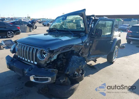2021 Jeep Wrangler Unlimited Sahara 4X4 z USA, uszkodzony, nr VIN 1C4HJXEN8MW788705